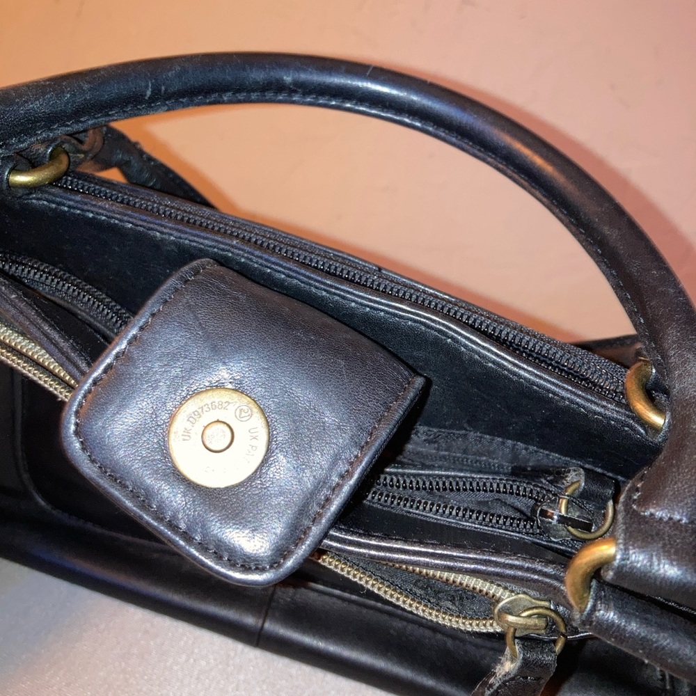 Fossil Black Leather Satchel with Structured Design - Picture 16 of 16